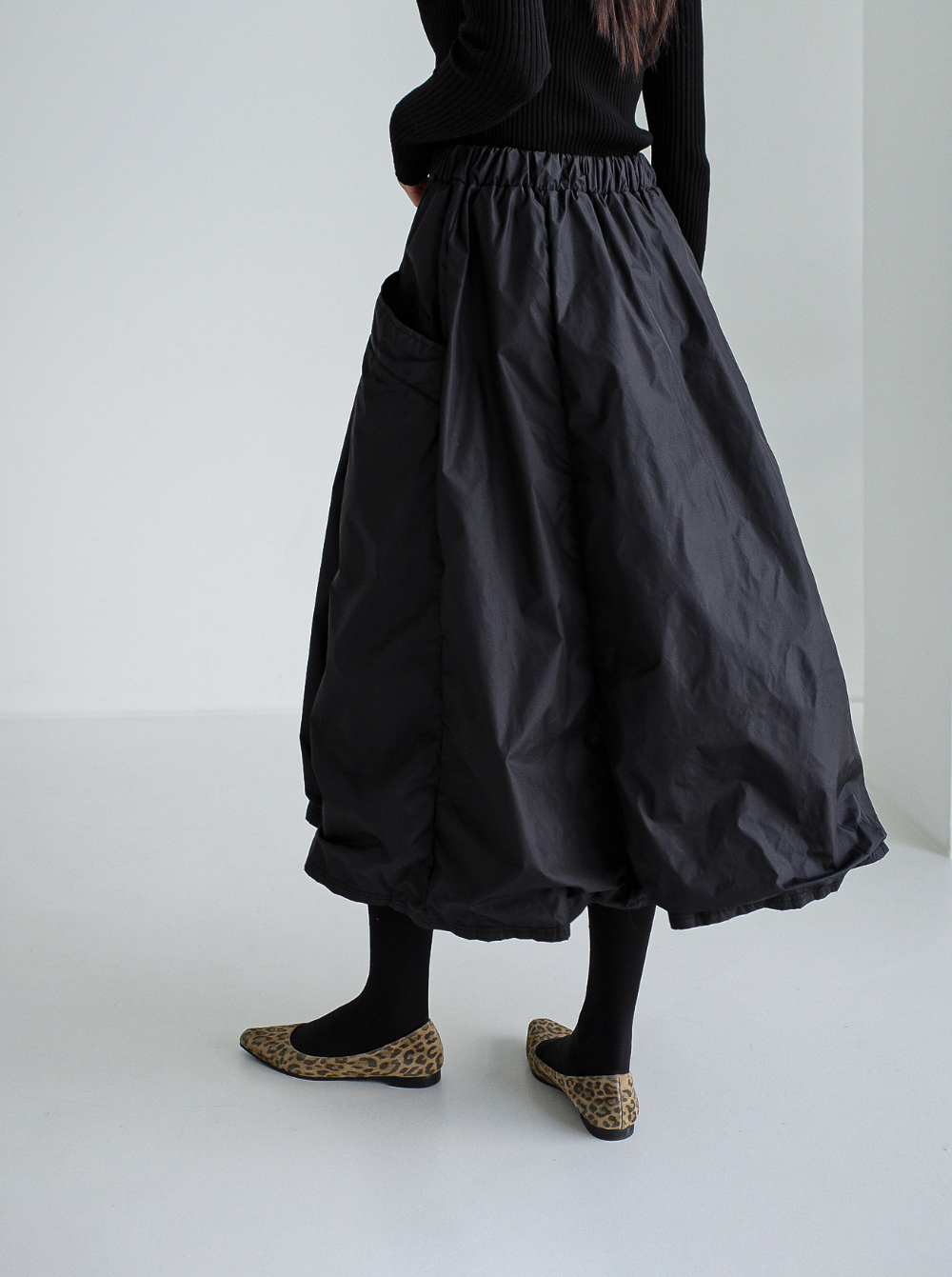 치마 모델 착용 이미지-S14L9