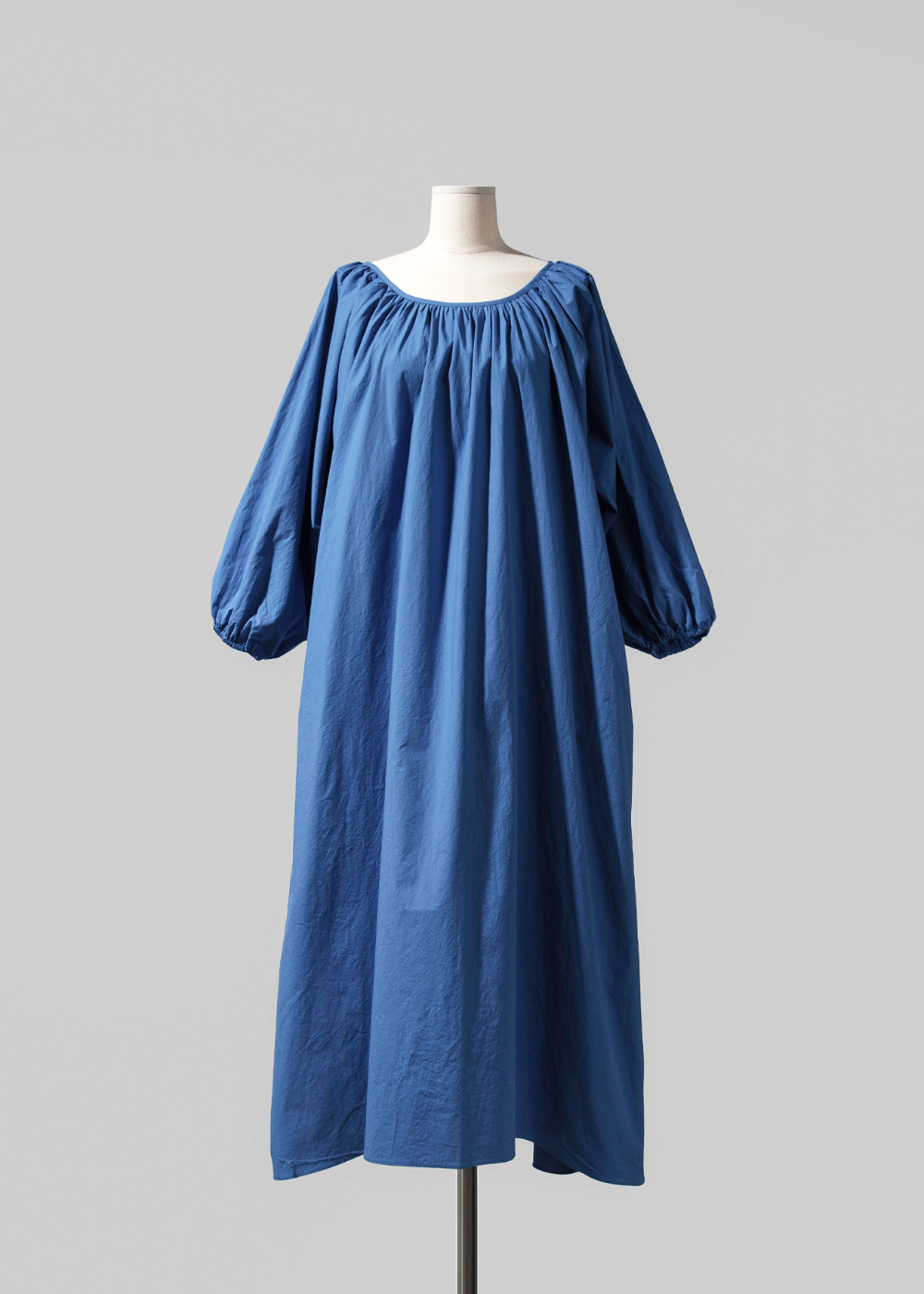 드레스 블루 색상 이미지-S42L43