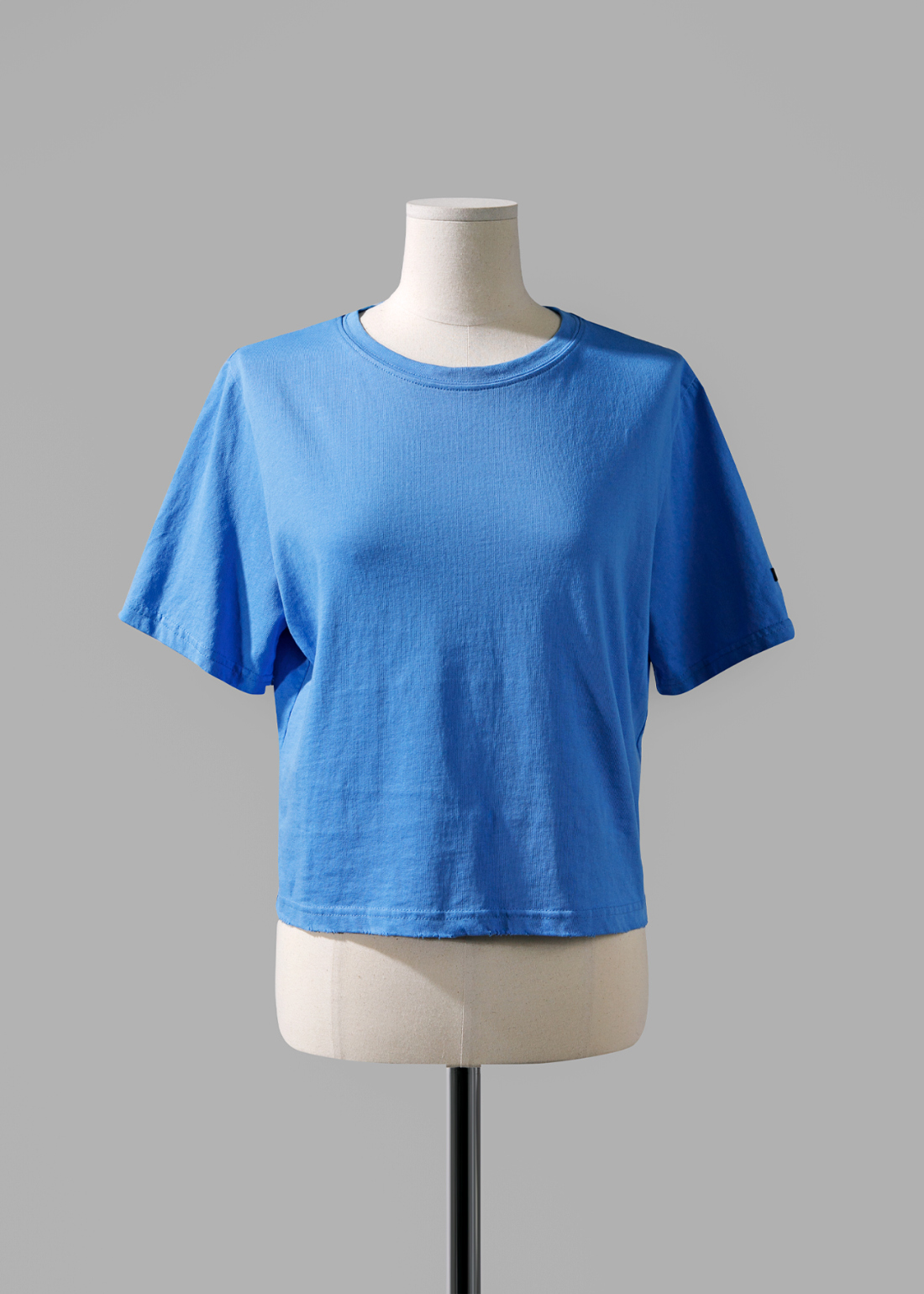 반팔 티셔츠 네이비블루 색상 이미지-S1L2