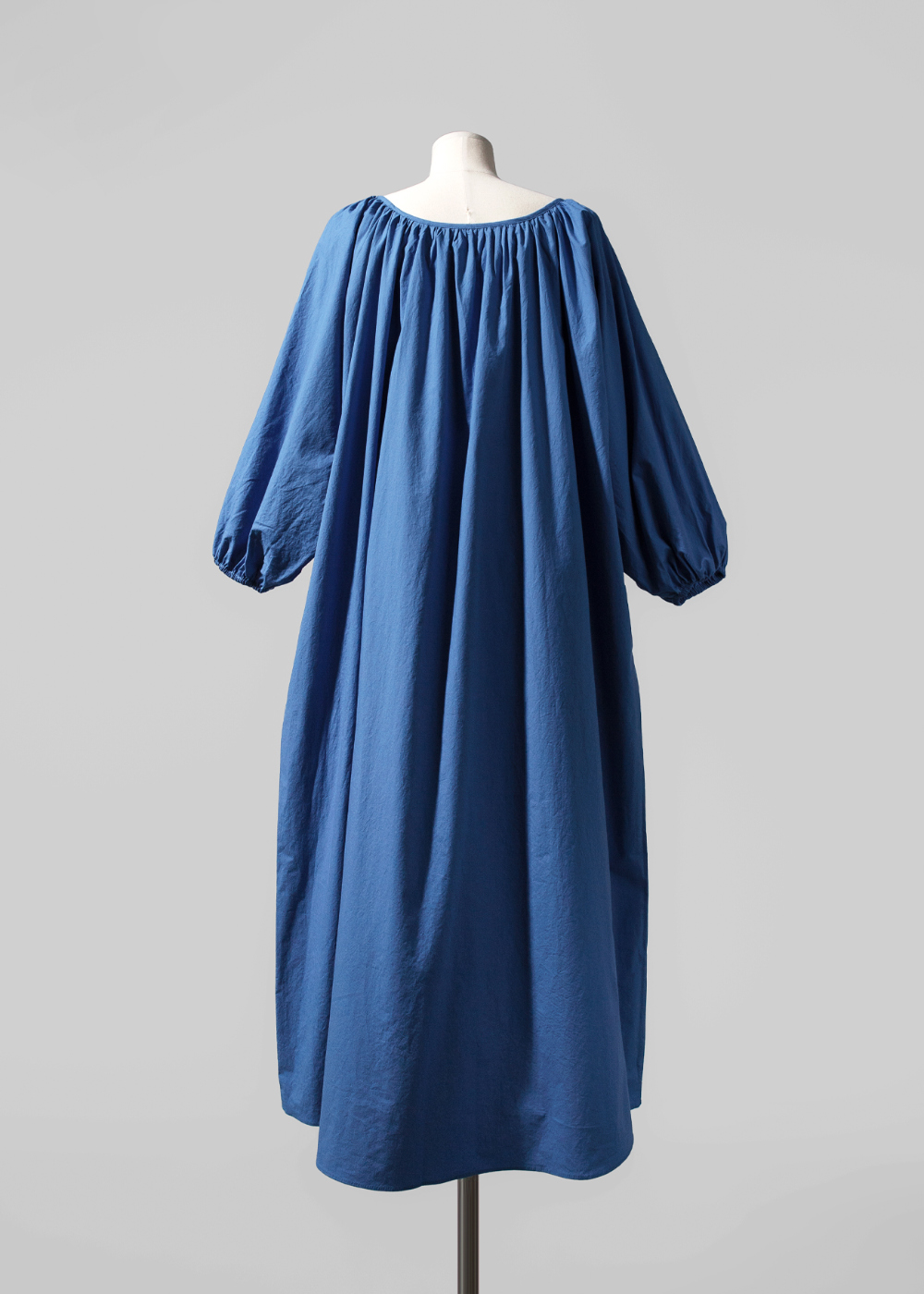 드레스 네이비블루 색상 이미지-S42L45